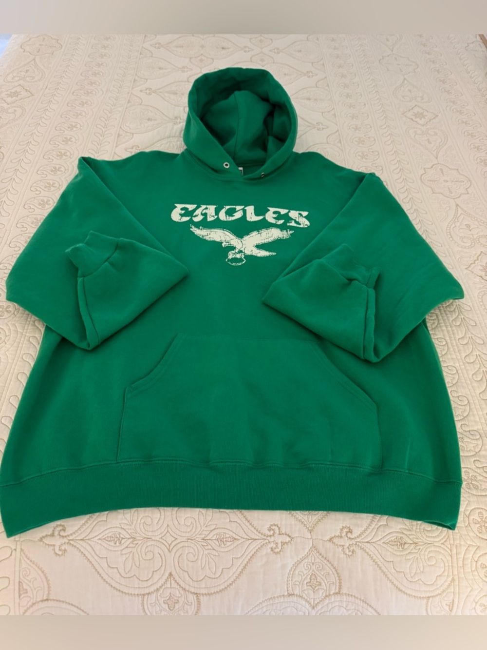 Eagles green Pullover Sweatshirt~ missing hoodie string